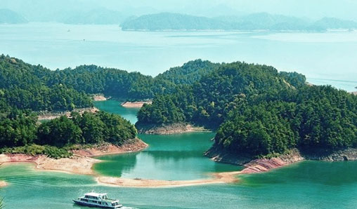 有句话说"不上梅峰观群岛,不识千岛真面目",梅峰岛是千岛湖众岛中图片