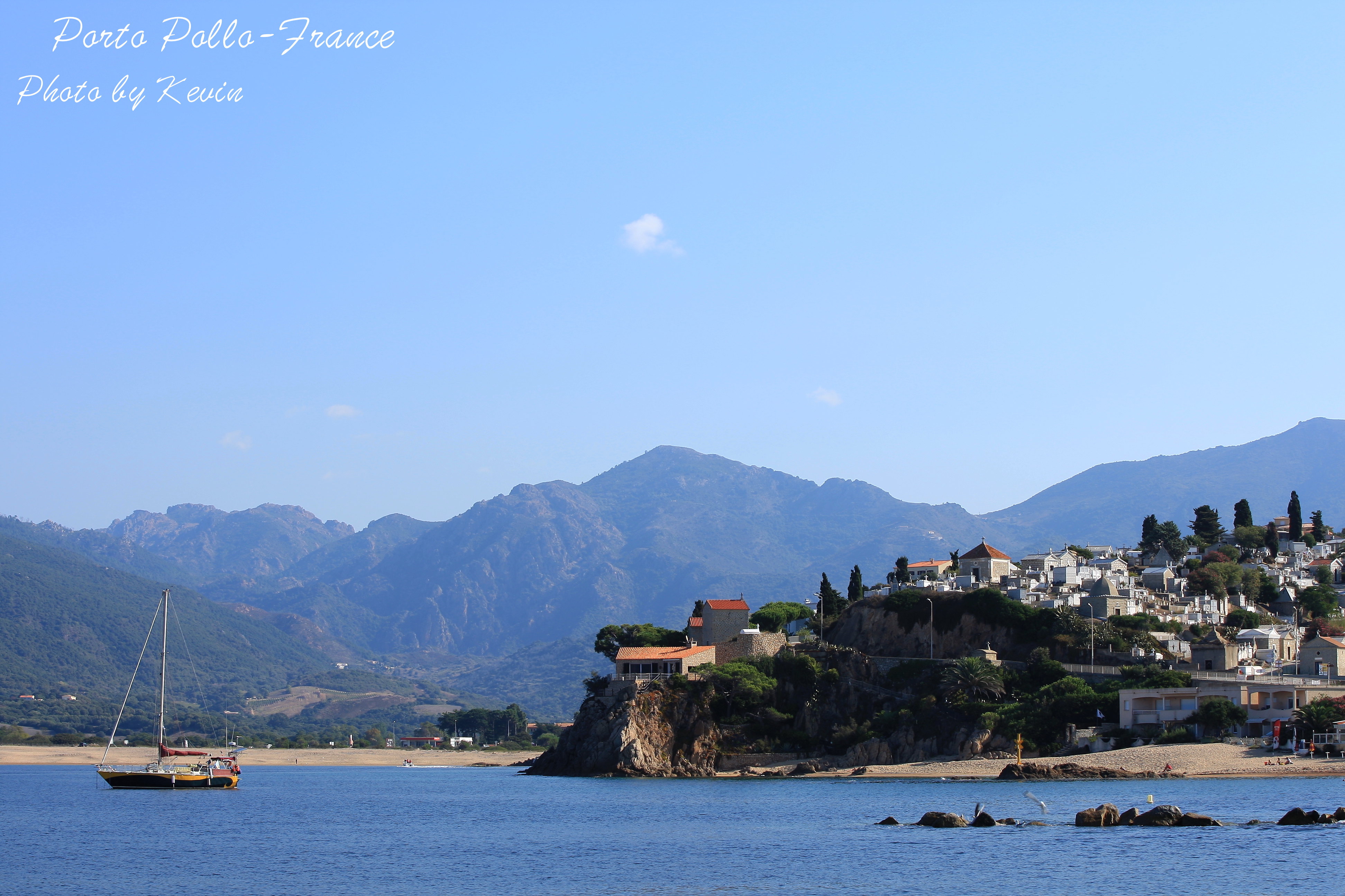 法国科西嘉岛-风景如画的地中海景