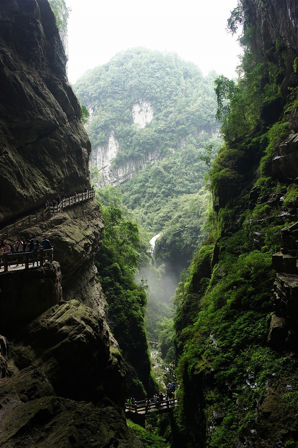 龙水峡地缝