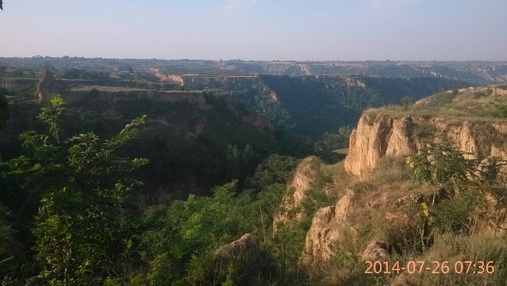 峡谷                                             旬邑县丈八寺镇