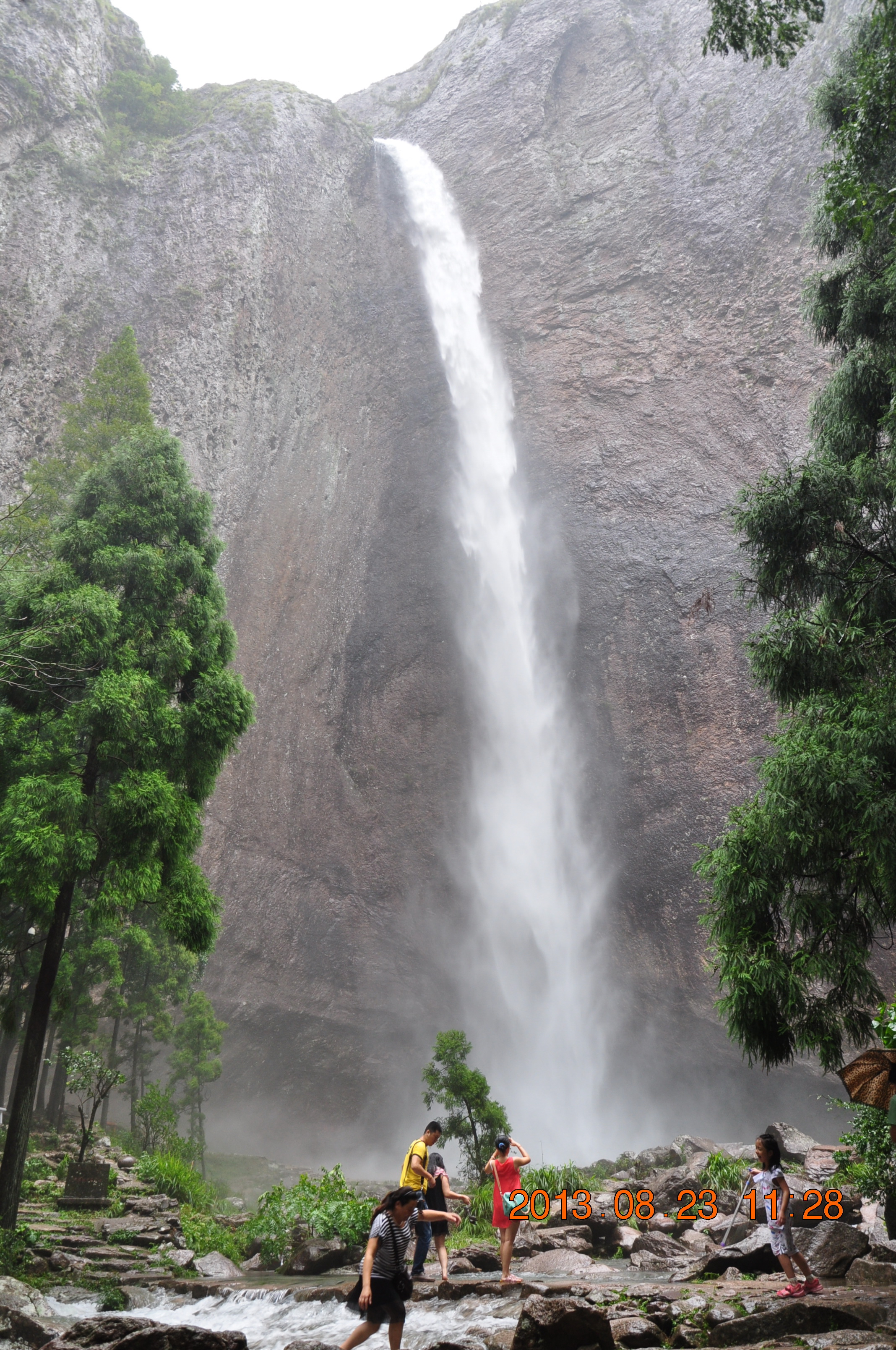 风雨情怀雁荡山