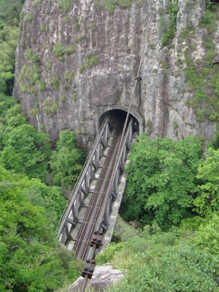 青田石门洞避暑游