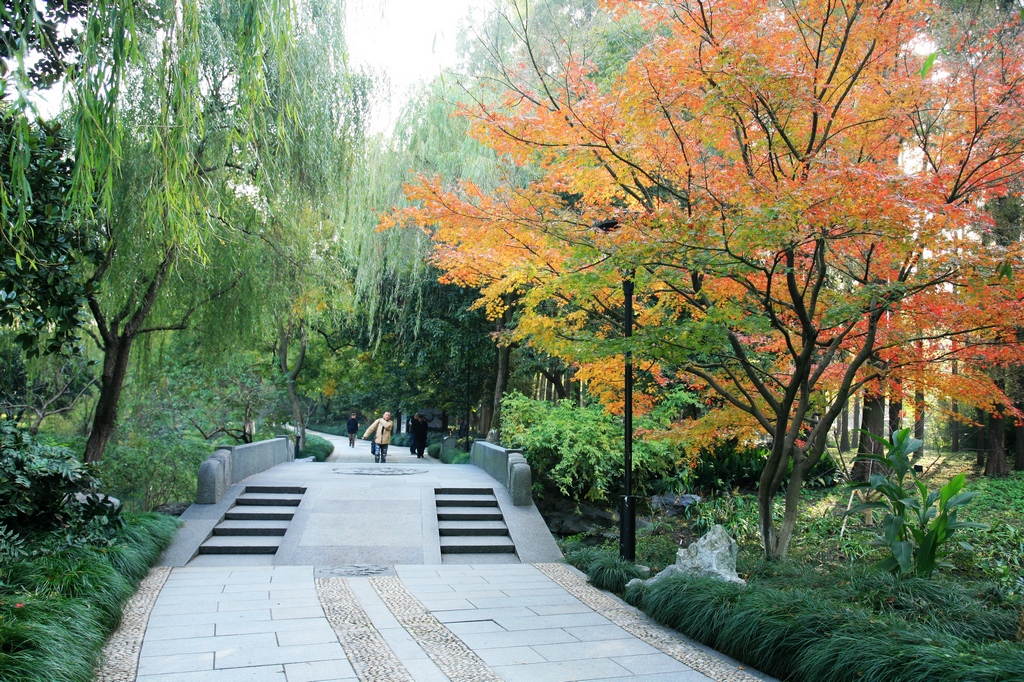 杭州南山路_杭州南山路酒店_杭州南山路附近酒店 | krystal