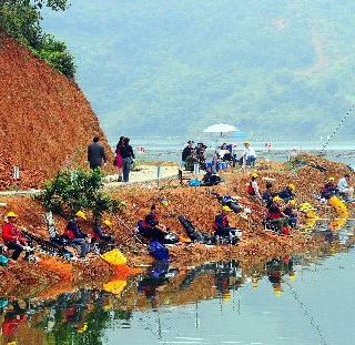 中国万峰湖垂钓泉园