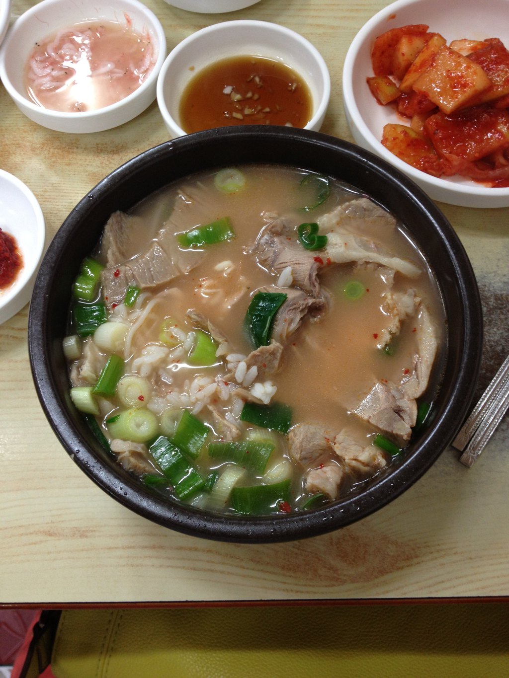 釜山 猪肉汤饭