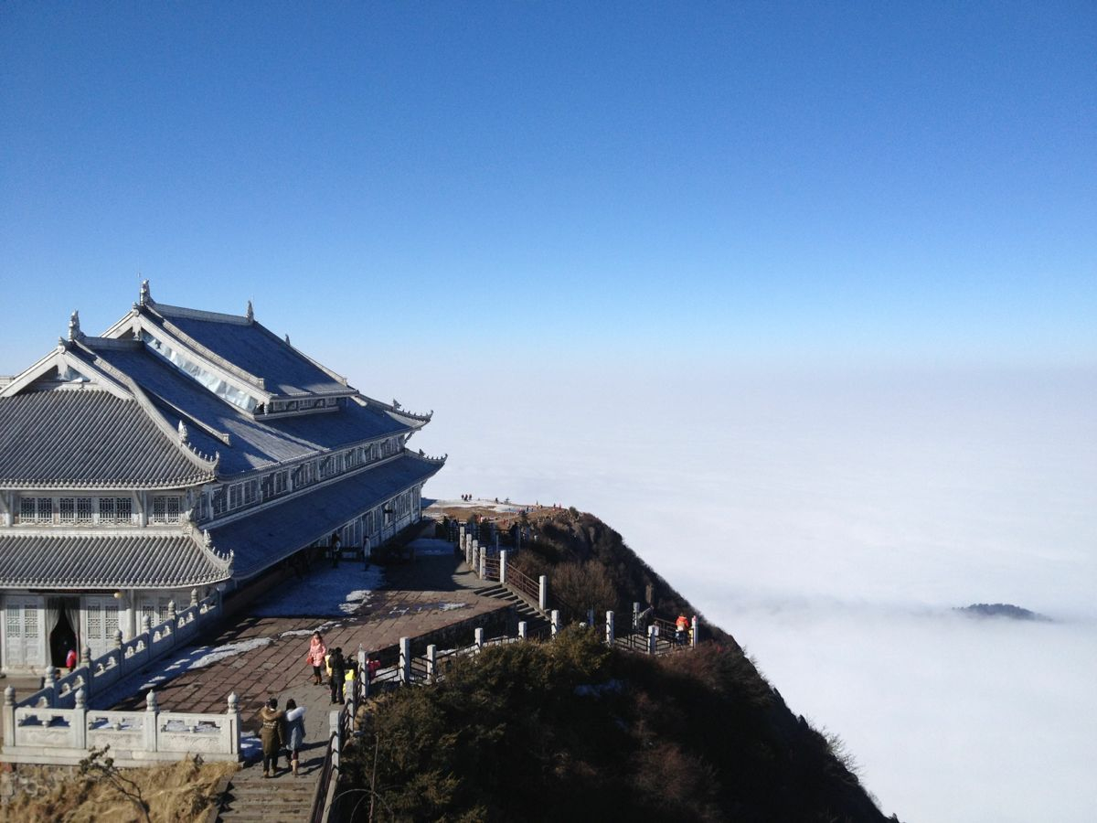 峨眉山金顶