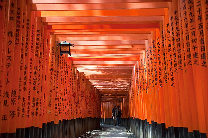 京都伏见稻荷 千本鸟居的绝美风景