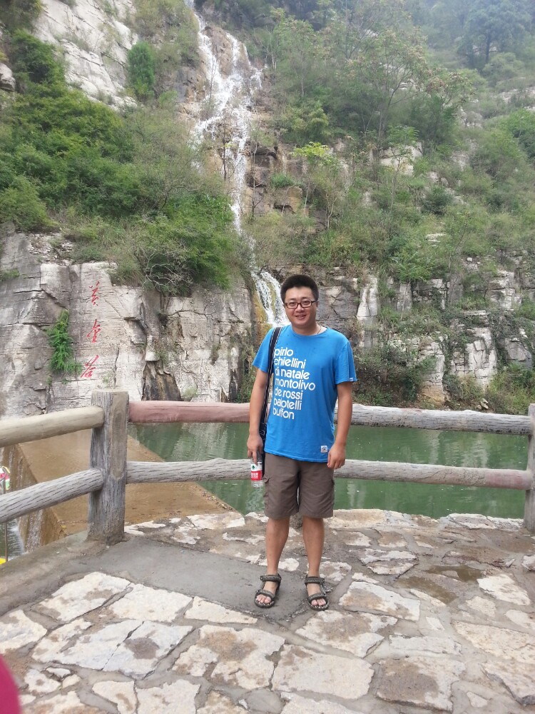 黄金谷瀑布群风景区