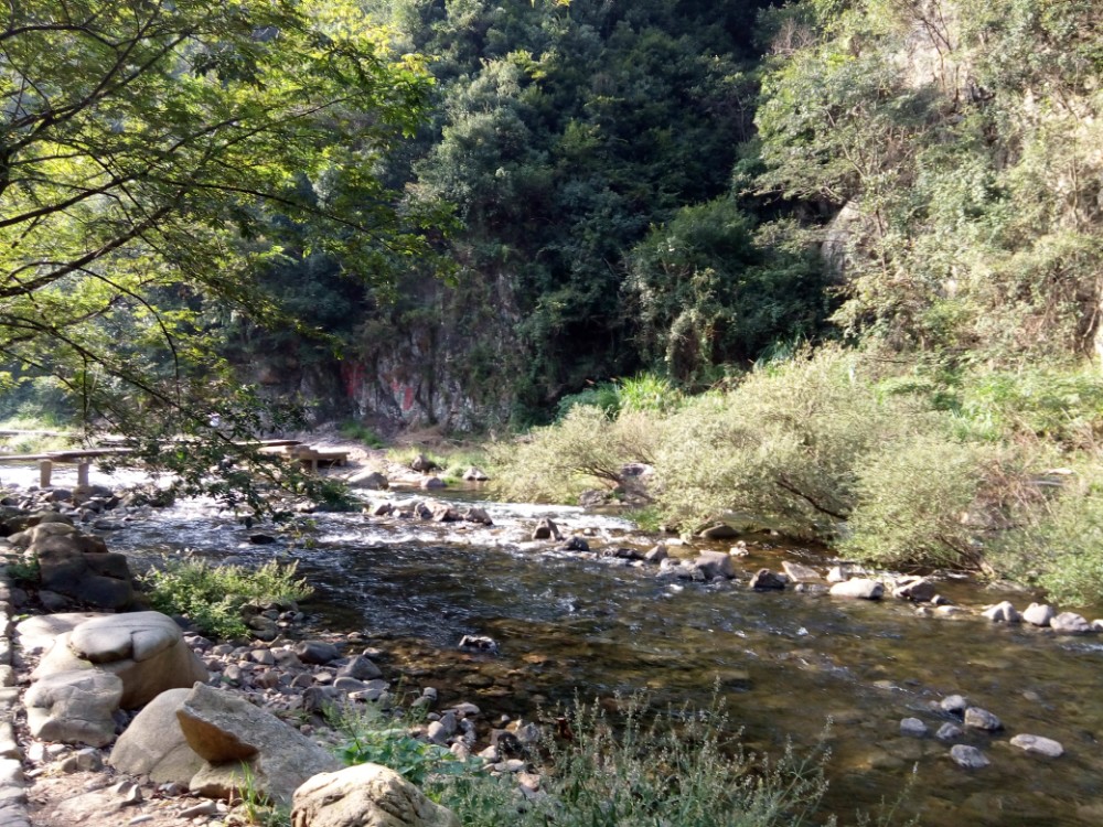 原生态的水墨山水一一宣城水墨汀溪