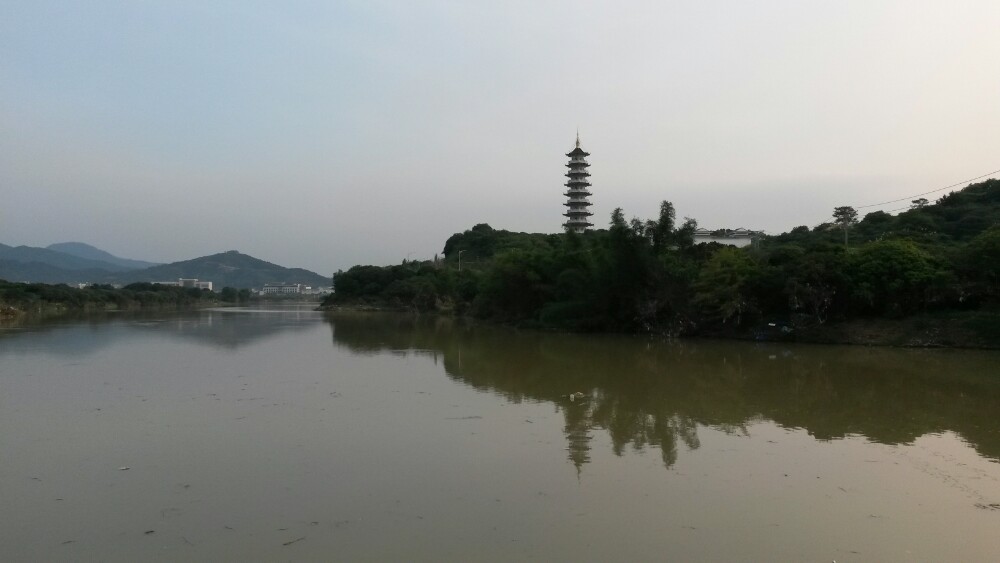 广州暨南大学回珠海有班车吗?最晚是晚上几点