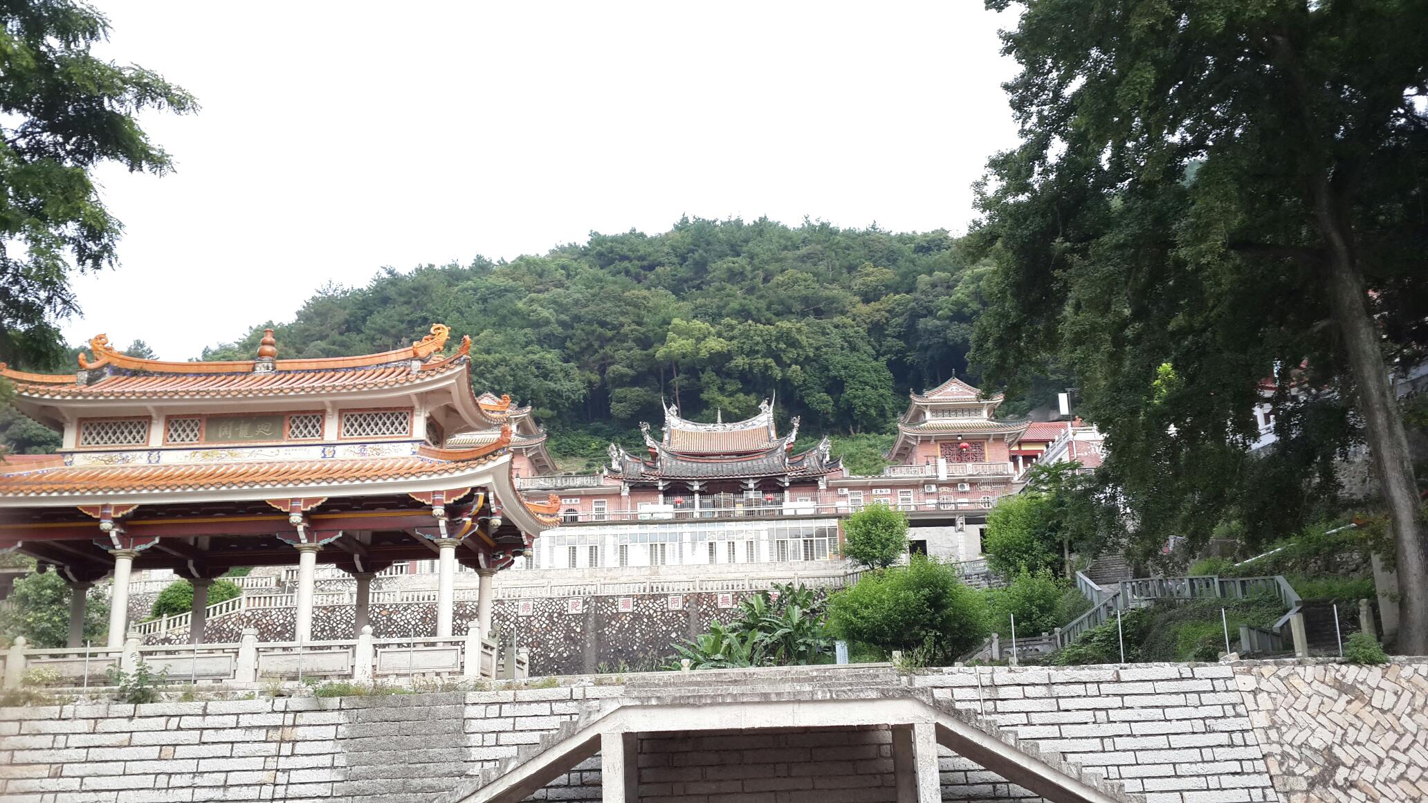 清晨,踏上南安雪峰寺探访弘一法师的足迹