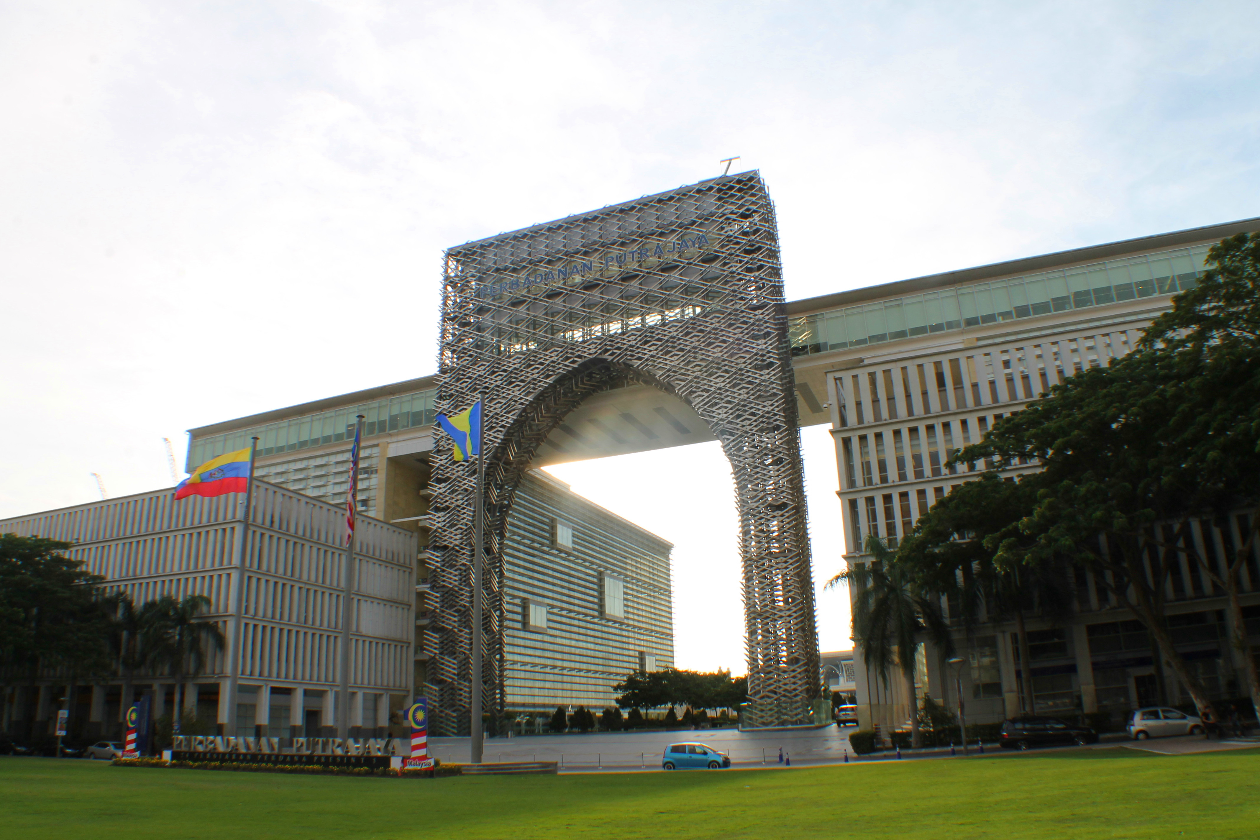 华西村人均收入_马来西亚人均(2)