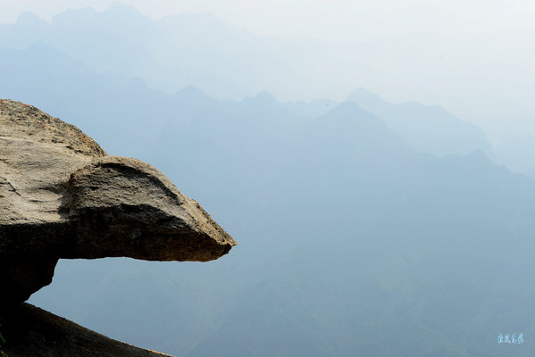 华山最秀丽险峻的主峰——西峰