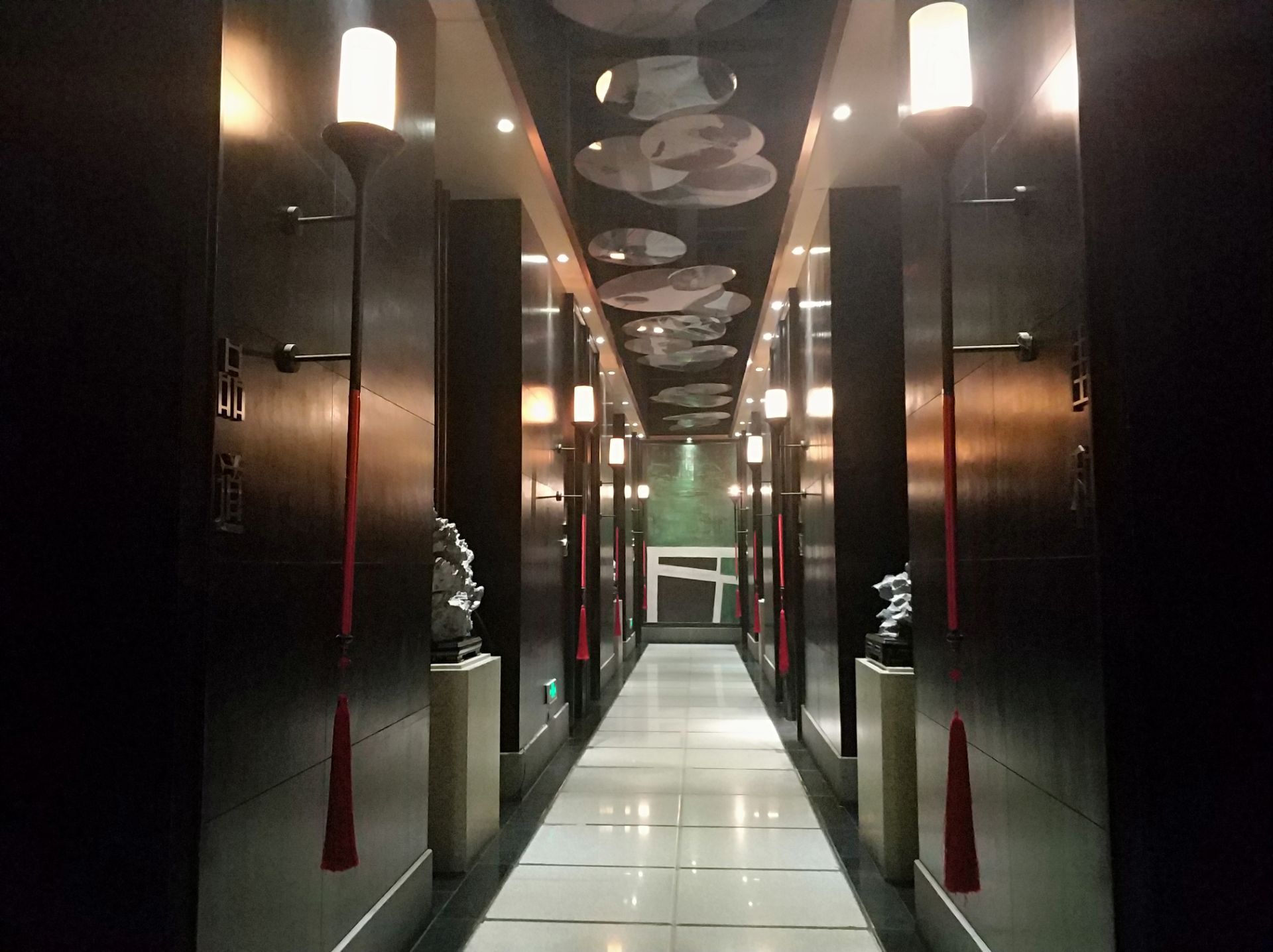 文厨艺术餐厅,是一家知名的品牌连锁型中餐厅,位于湖北省武汉市武昌区