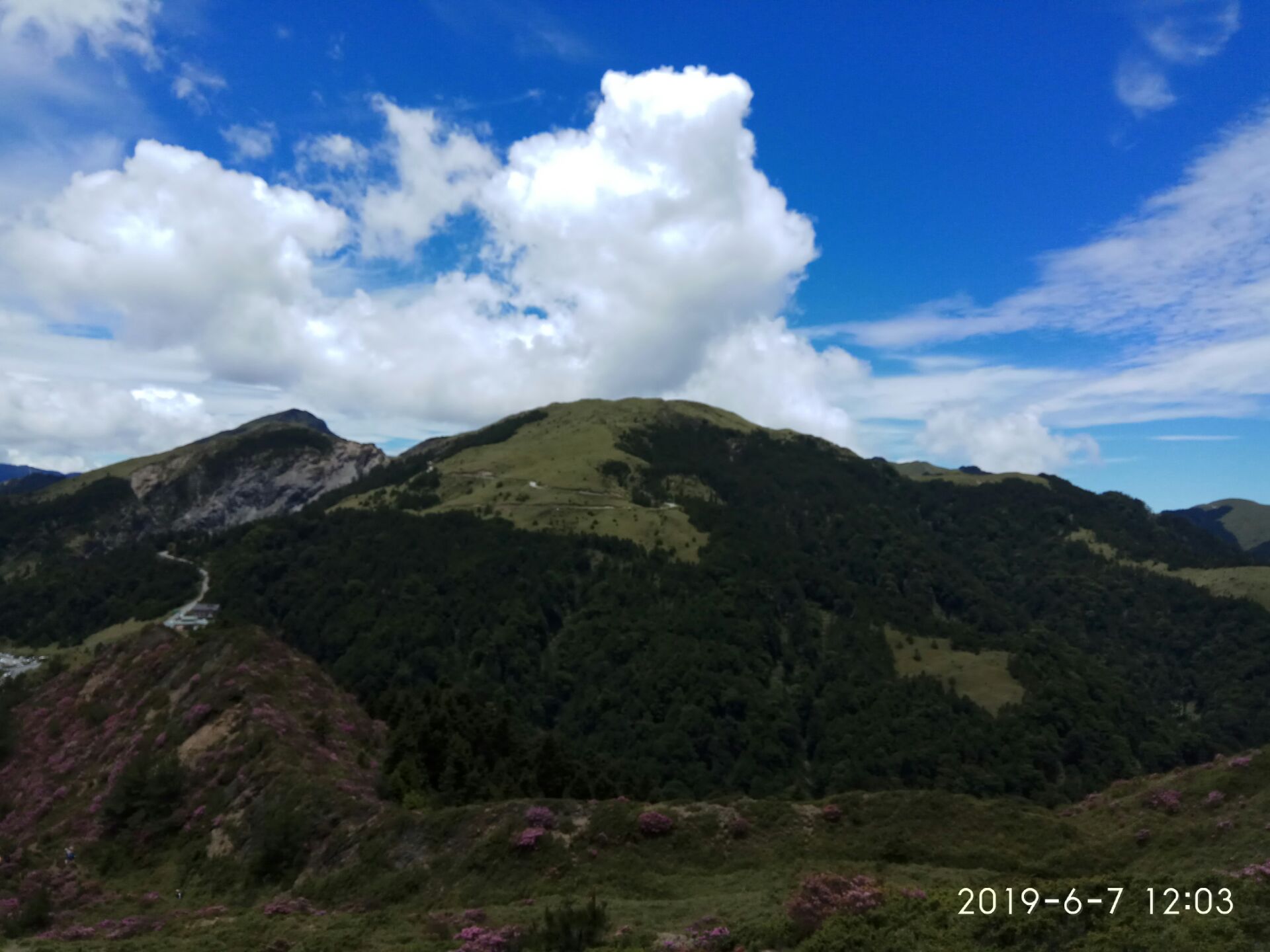 2023合欢山管理站游玩攻略,海达3000米的高山地方,天空.