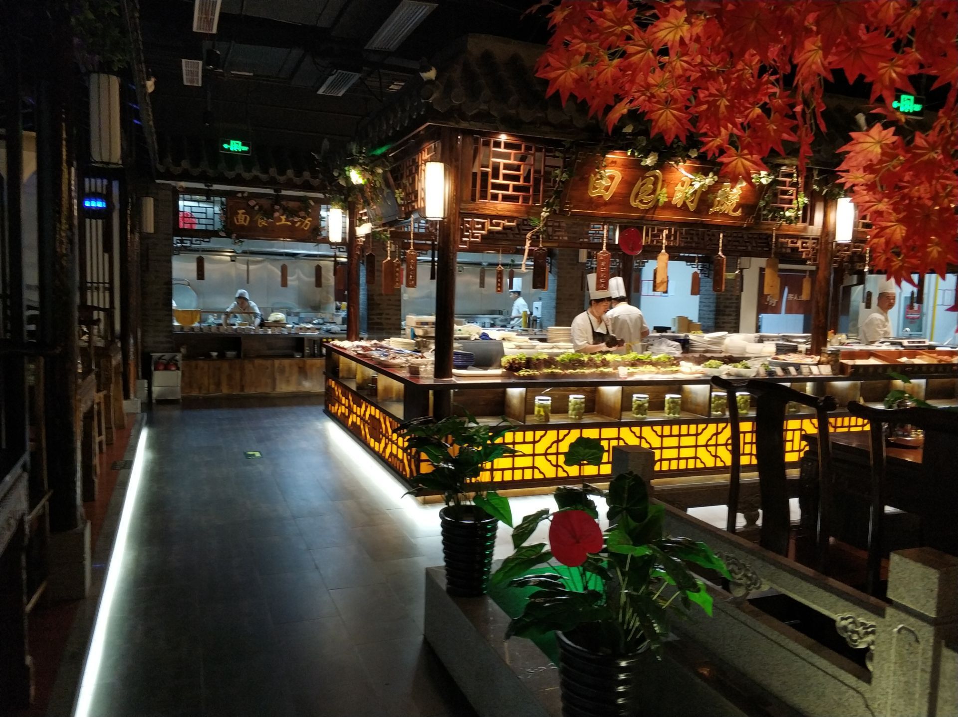 2023燕郊烧鸽子(广安路店)美食餐厅,装修风格古色古香,价格小贵.