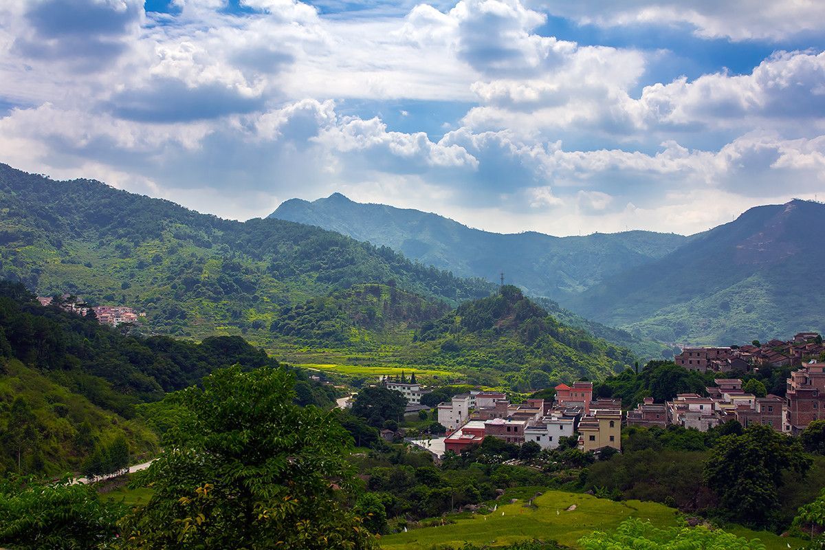 2023新兴天露山旅游度假区游玩攻略,如果遇到有云雾的日子,双石.