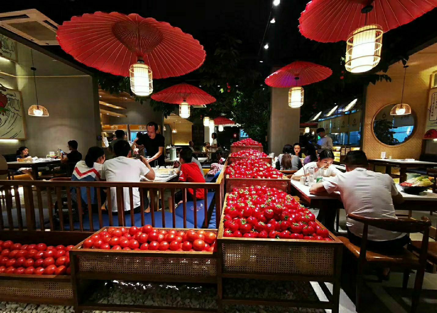 菜则68大部分是麻辣重口68而且在装盘或上68