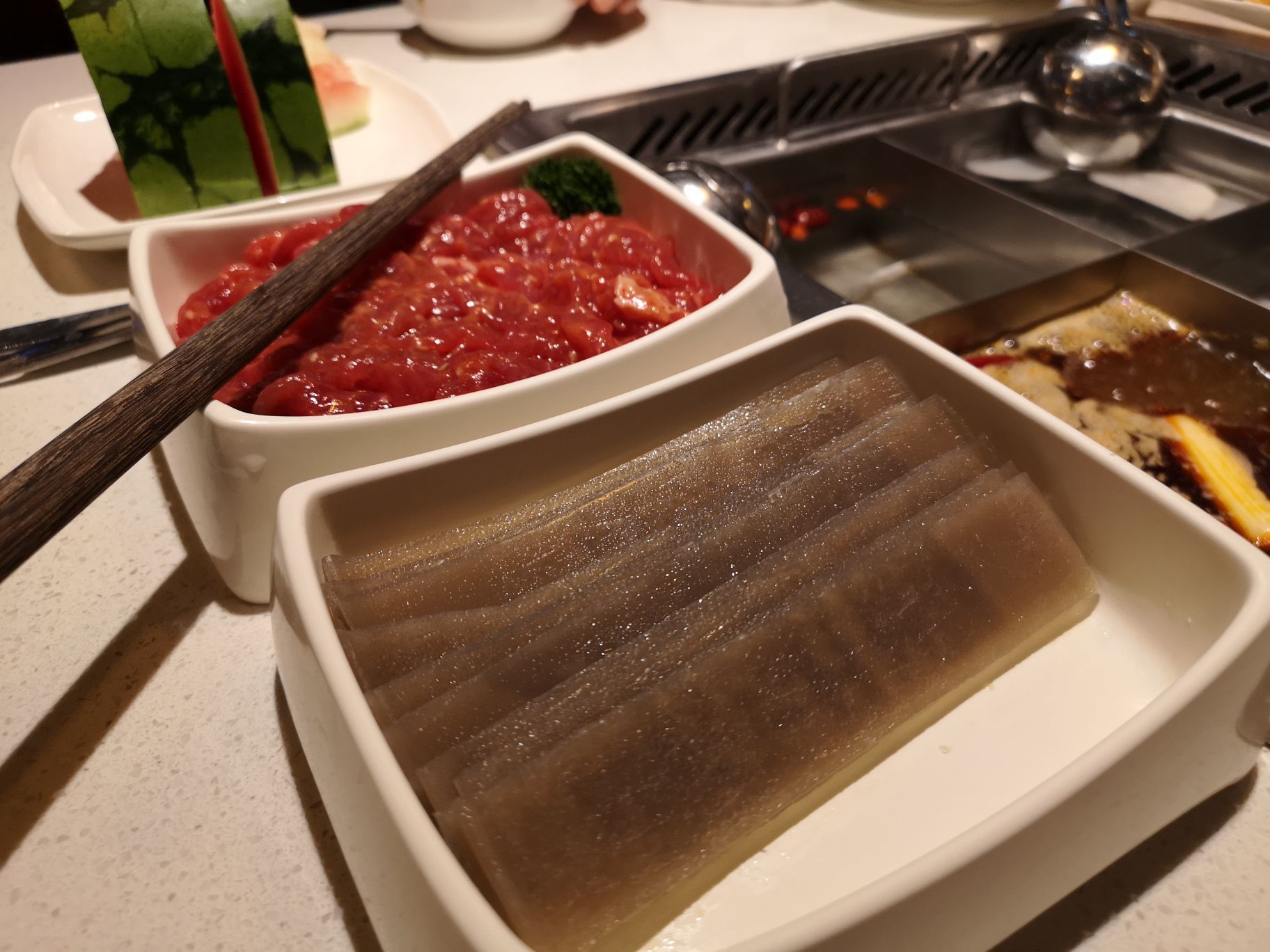 2023海底捞火锅(喜隆多店)美食餐厅,海底捞火锅的菜品近期普遍涨.