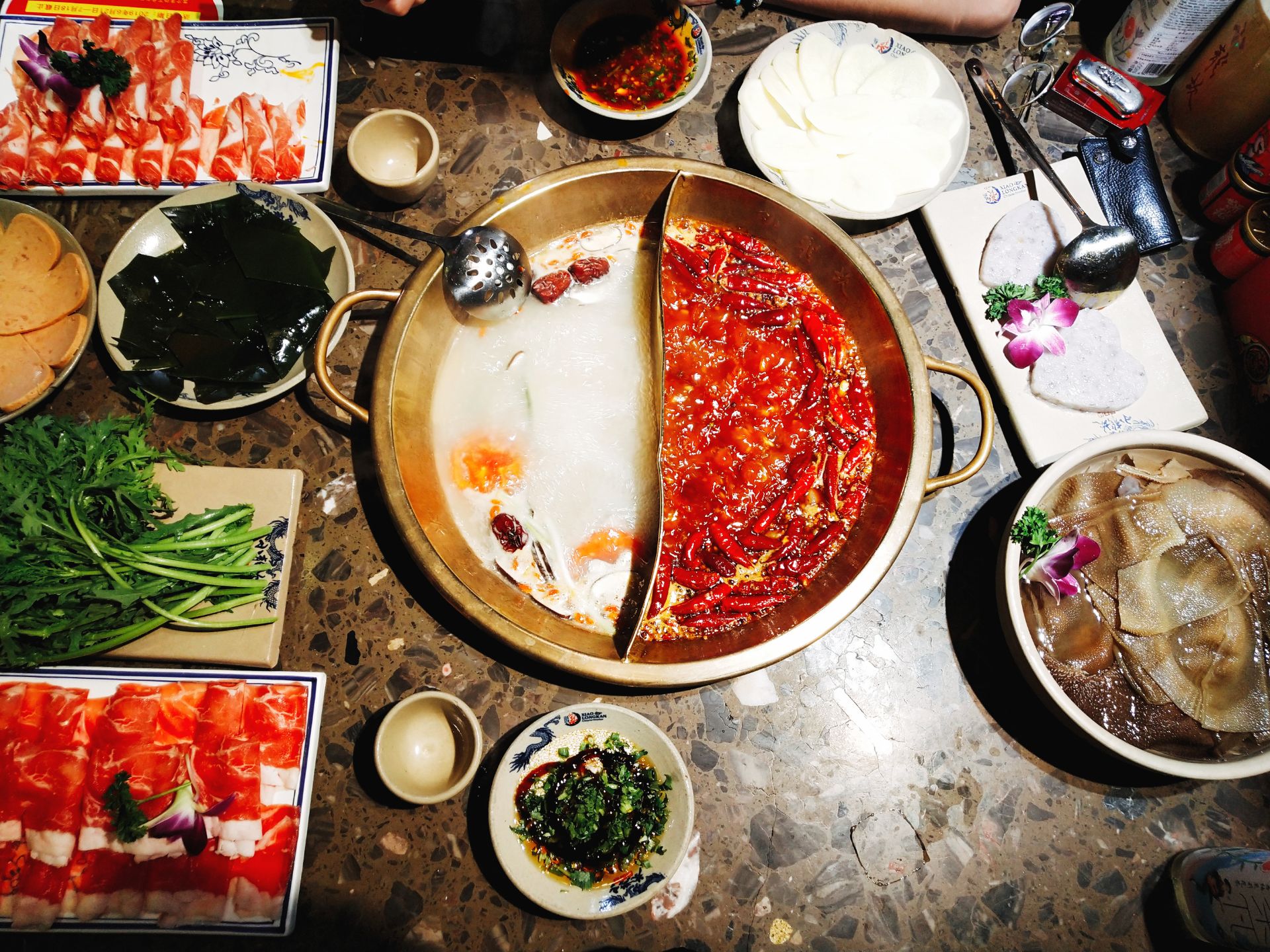 2023小龙坎老火锅(东海太阳城店)美食餐厅,.去的,味道一如其他地方的.