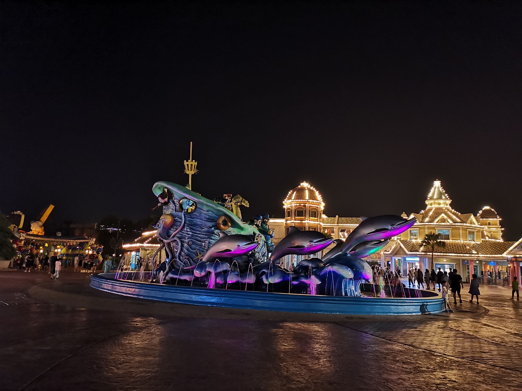 2023大连海昌发现王国主题公园玩乐攻略,图片是夜场的景色.不要周末.