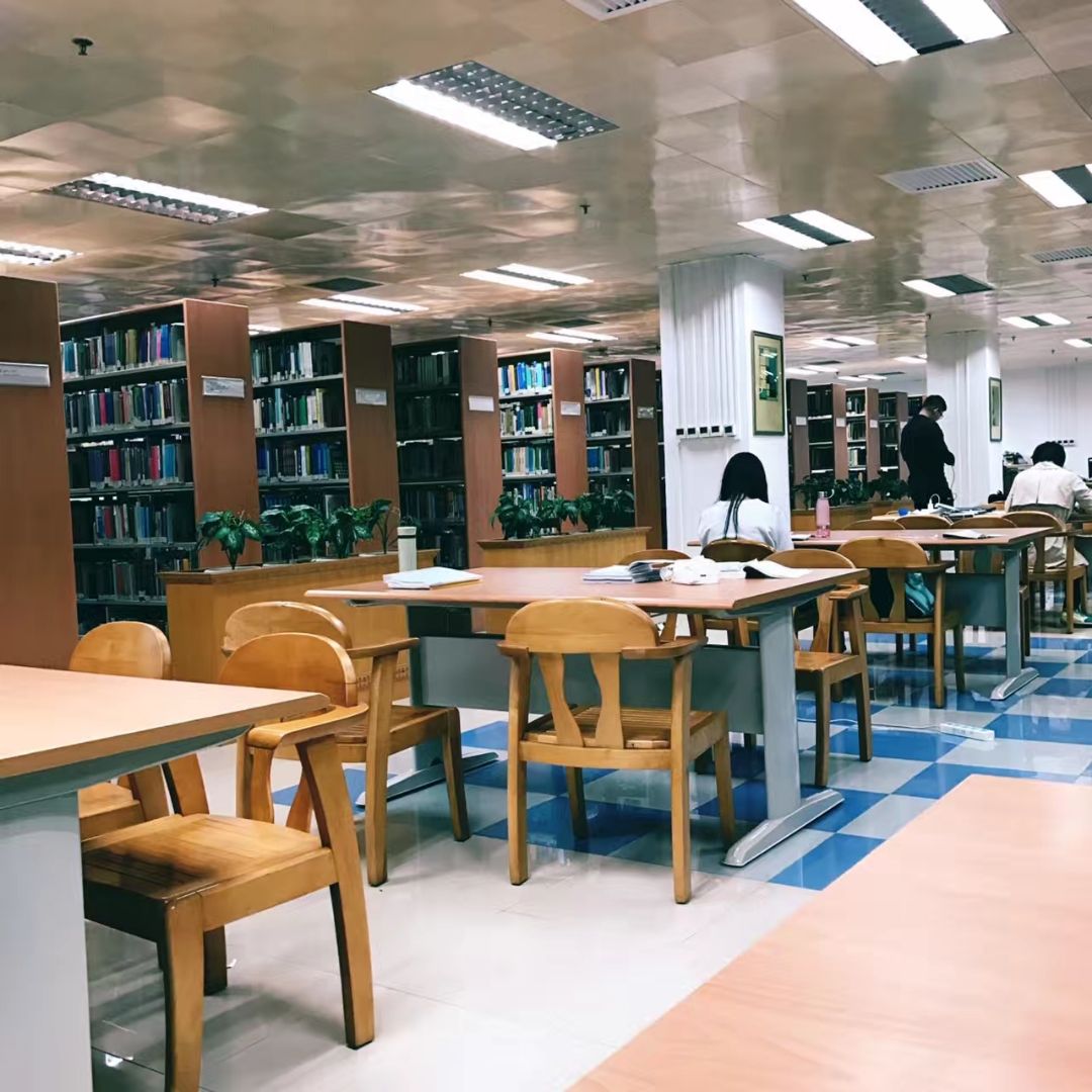中山大学东校区图书馆图片