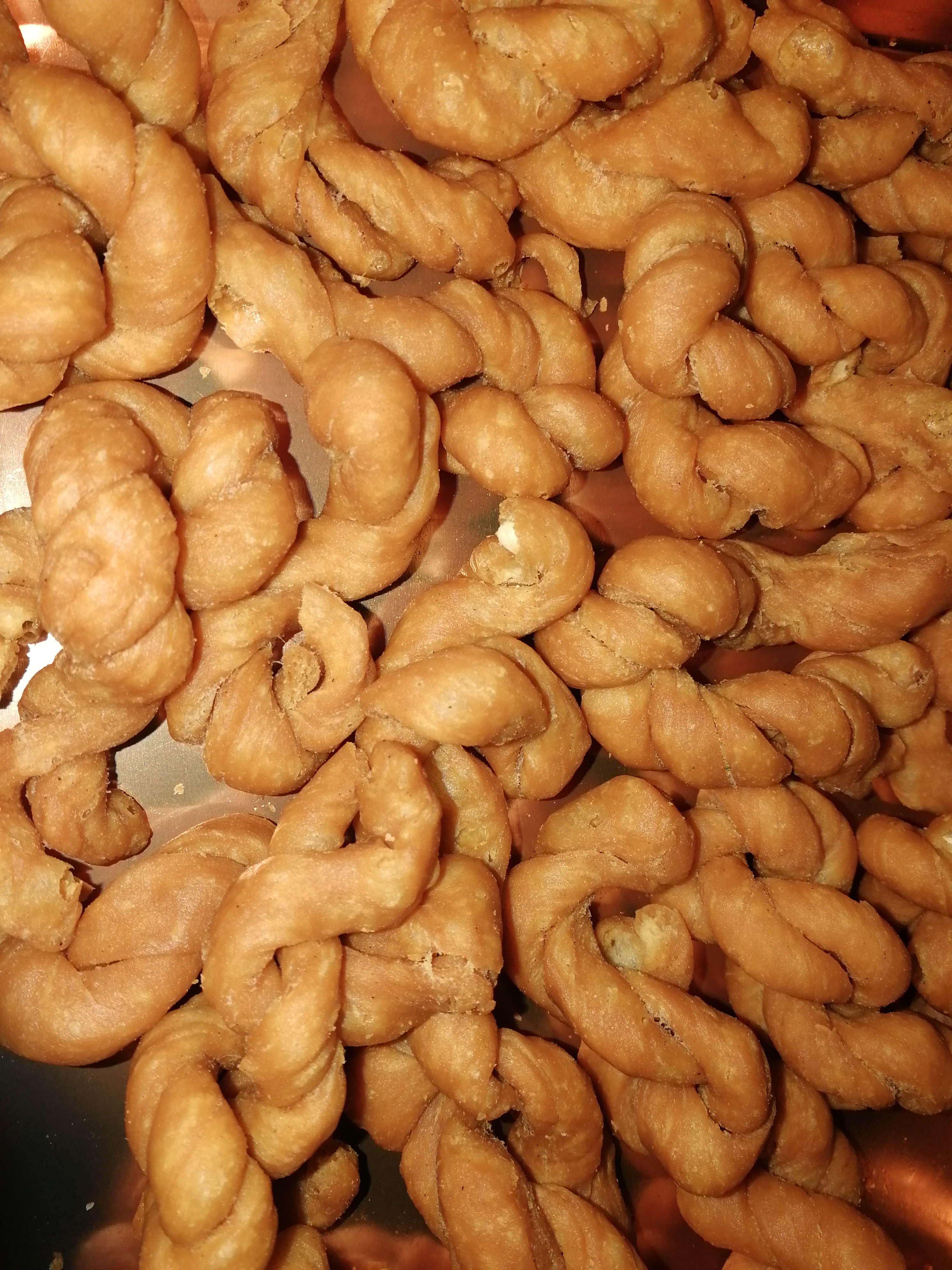 这次买的是甜油赞子口味好象要比上次买的好了些上次买的似乎有点焦苦