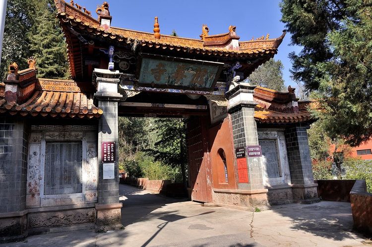 【携程攻略】楚雄龙华寺景点,龙华寺(活佛寺,建于晚唐天佑年间(904