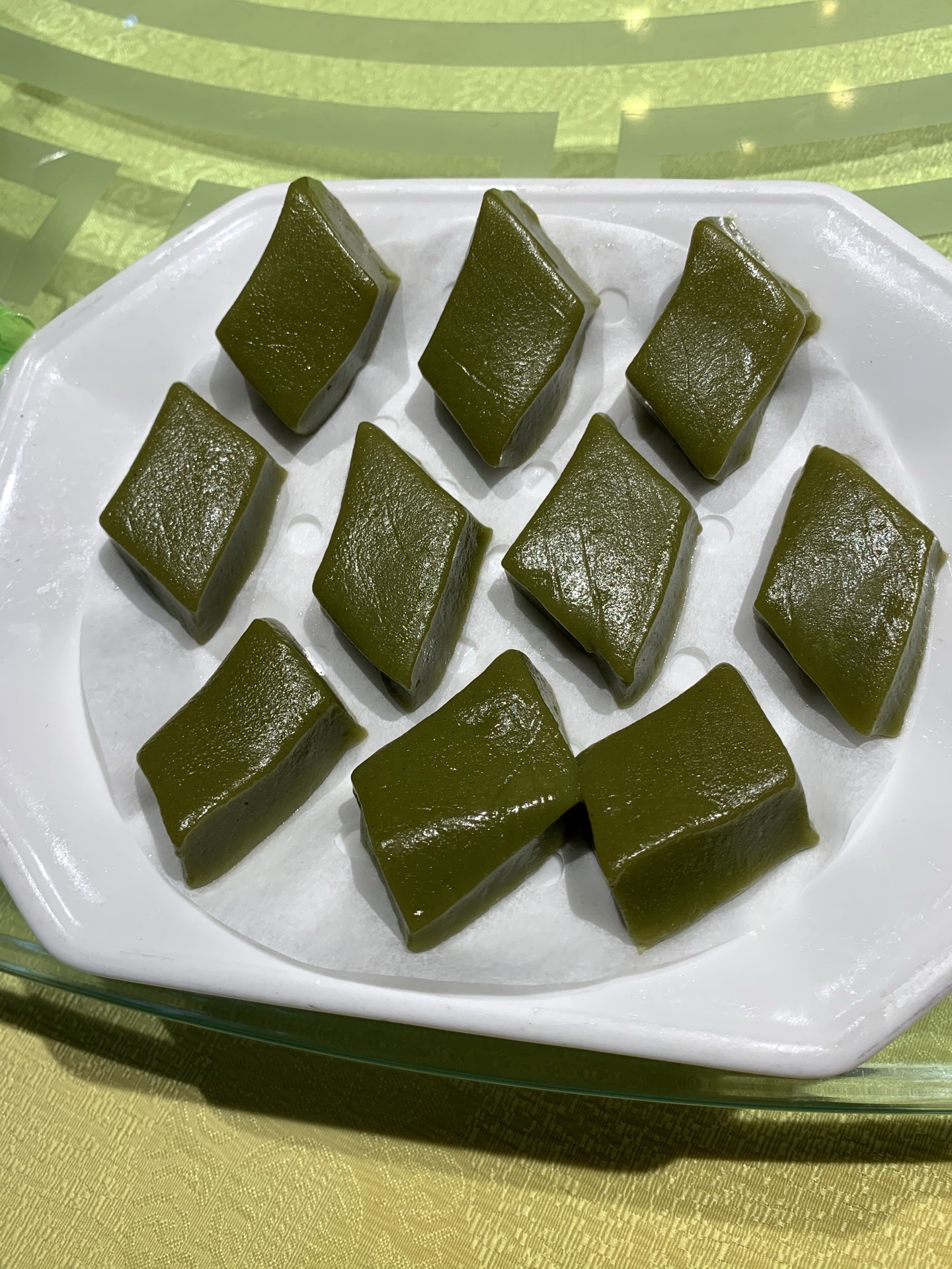 三楼房间环境不错,服务就一般,三丫苦虽然苦苦的但有一股淡淡的清香