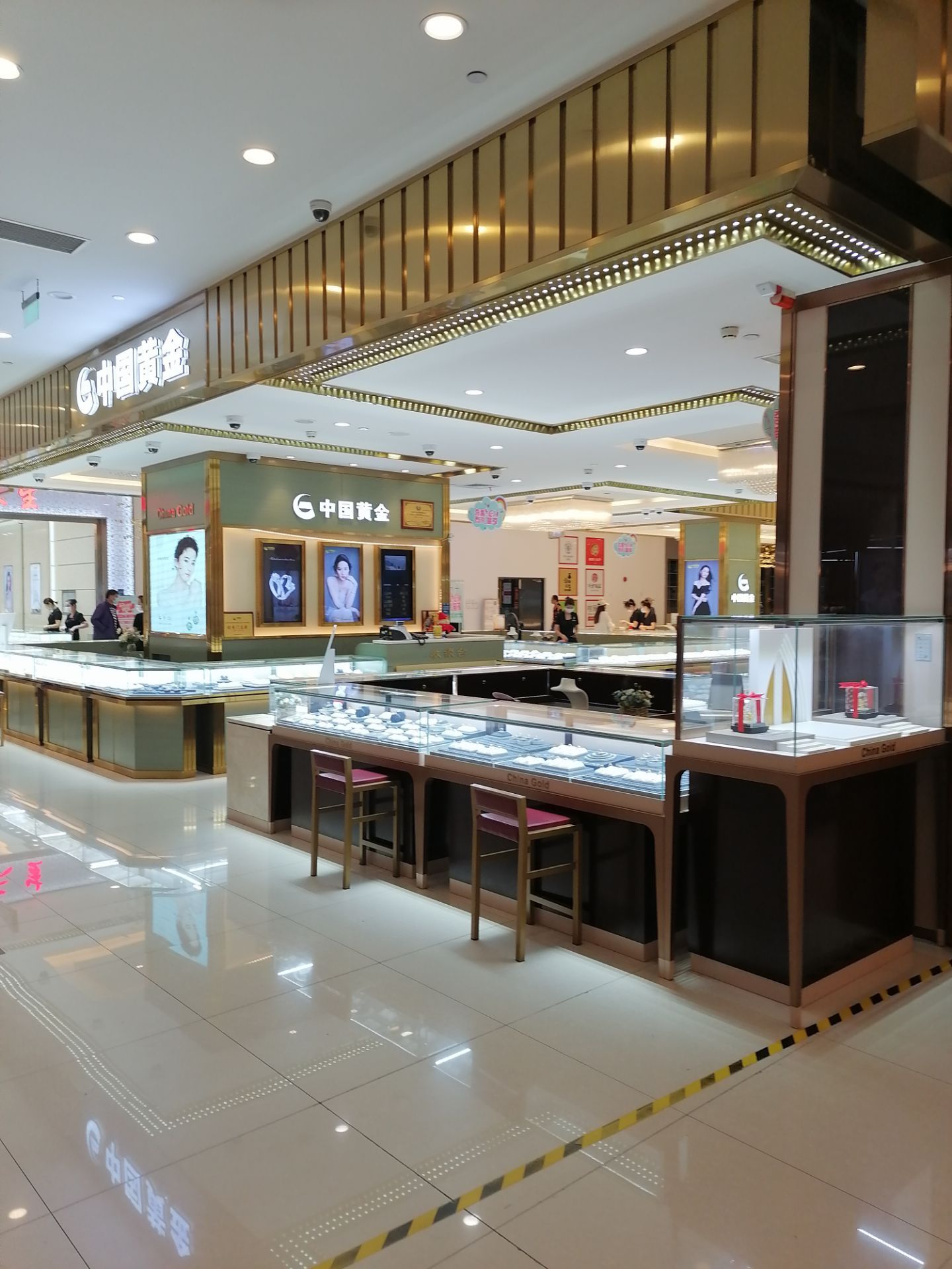 上海久金广场购物攻略,久金广场物中心/地址/电话/营业时间【携程攻略