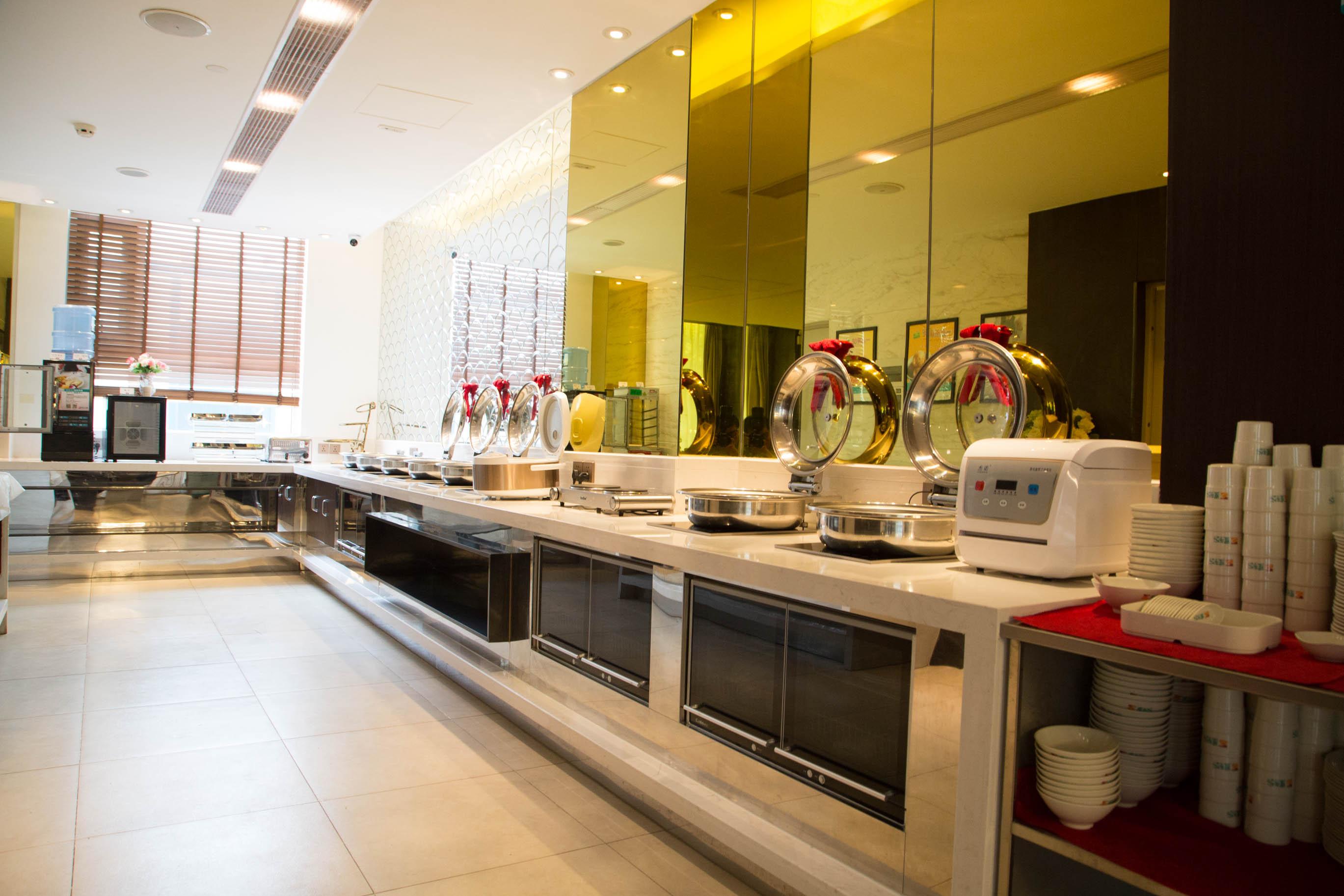 锦江之星品尚(大理洱海公园店)·餐厅自助早餐直线距离136m查看全部