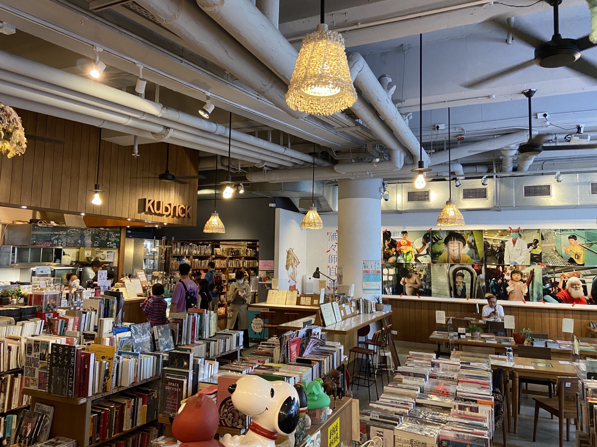 30-22:00开放详情63香港油麻地众坊街3号骏发花园h2地铺 百老汇电影