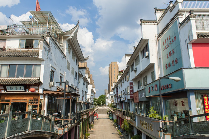 游瓷都赏"冷玉美人",看景德镇古今风华