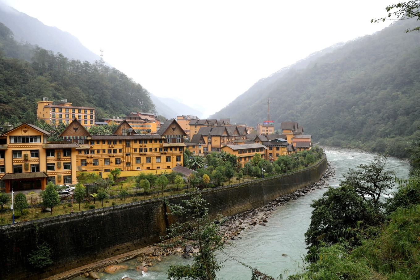 【攜程攻略】貢山獨龍江景點,獨龍江位於雲南怒江州貢山縣西部,在我國