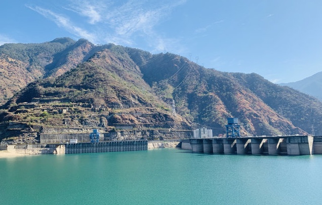 二滩水电站观景台 4.0分  点评 直线距离7.3km