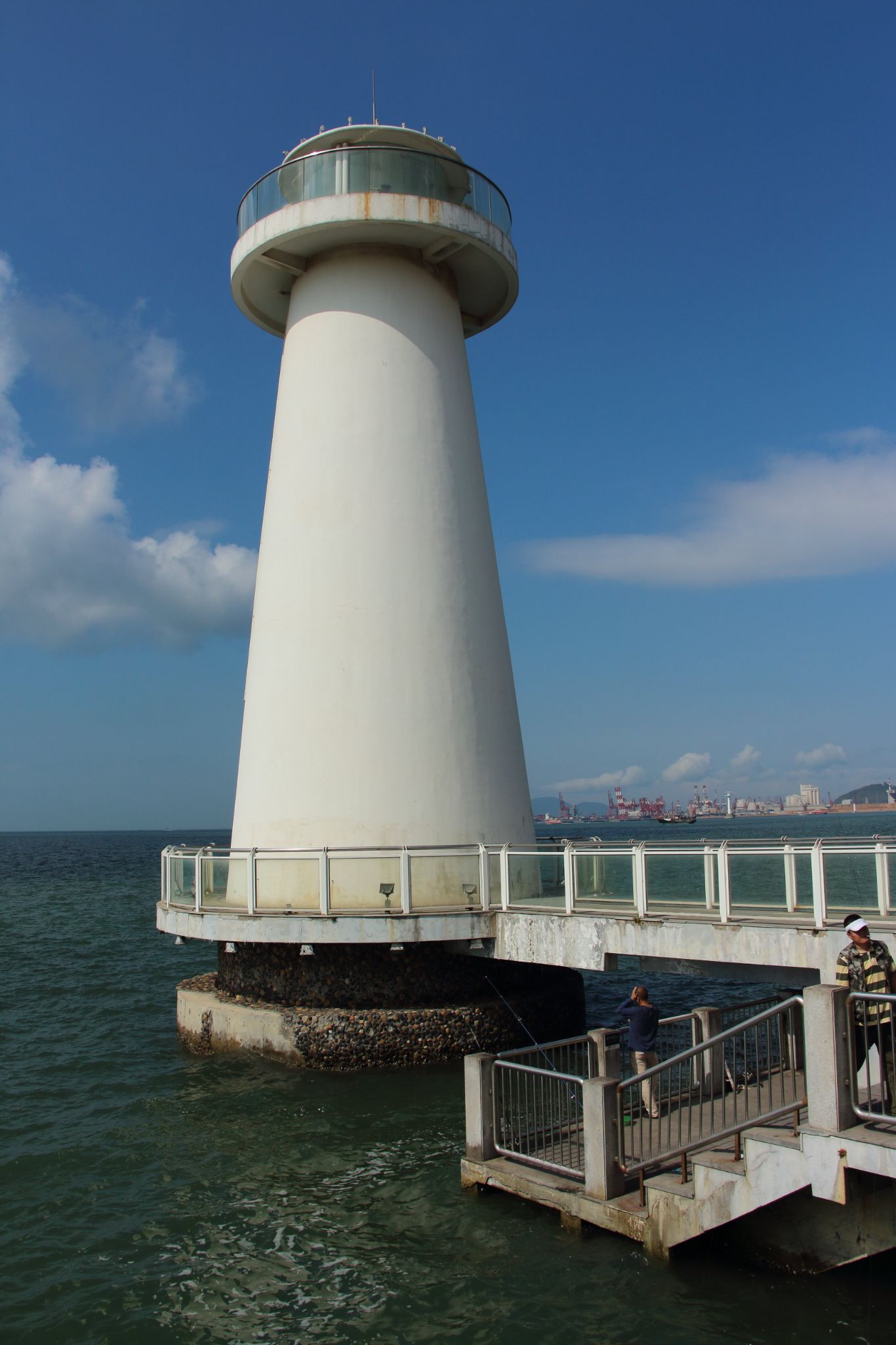 深圳市南山区蛇口半岛城邦一期东南(金世纪路东)距地铁2号线东角头站