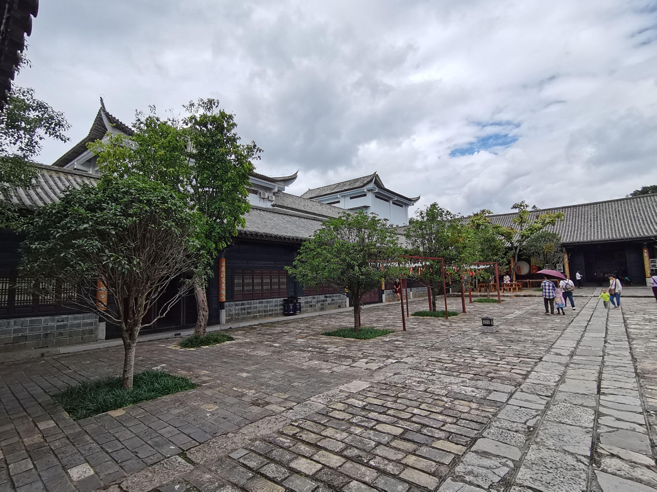 【携程攻略】太原文昌宫景点,这边离湖边已经不算是特别远了,从停车场