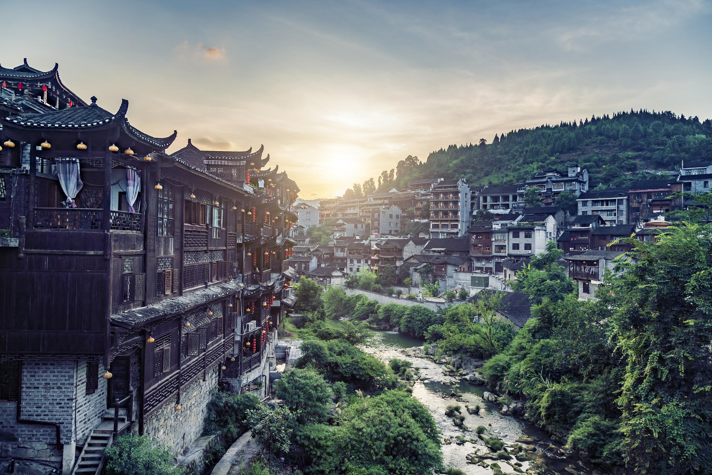 暂无评分 景点地址 湘西土家族苗族自治州永顺县芙蓉镇景区内 景点