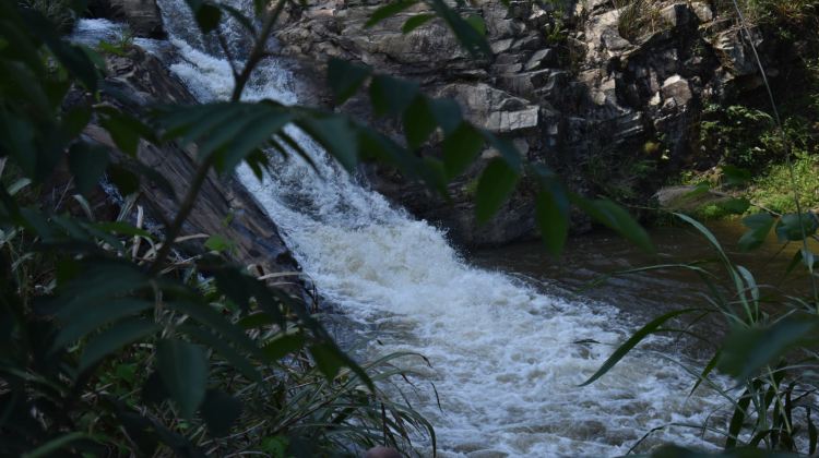问问旅行达人 去提问 景点详情 查看全部  狮子岩漂流水源源起佛