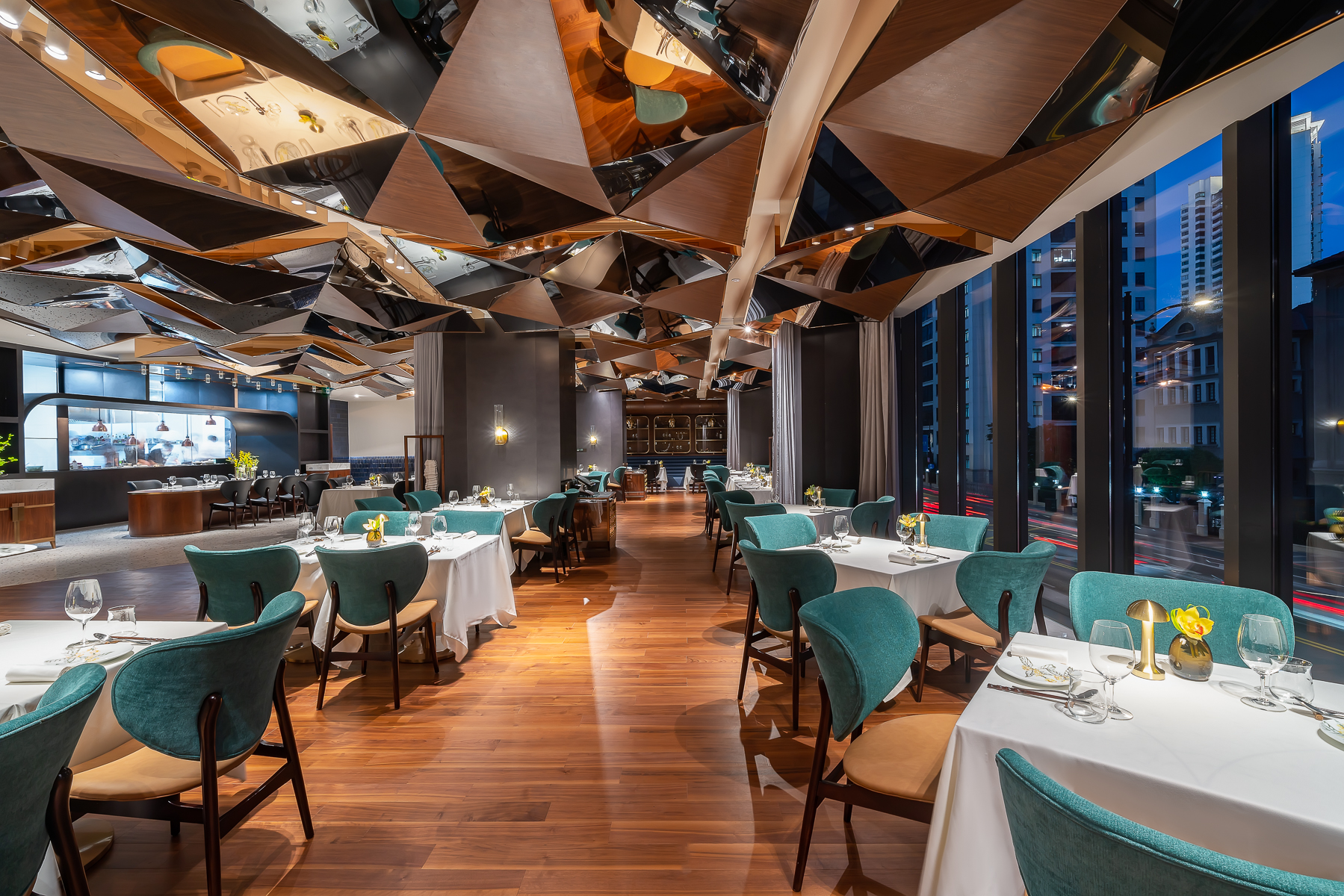 上海徐家汇a.t.house·南丹餐厅 直线距离 100m