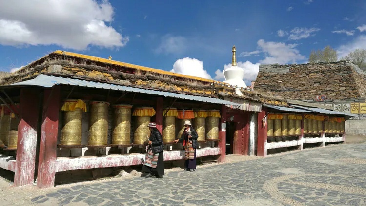 理塘理塘寺好玩吗,理塘理塘寺景点怎么样_点评_评价【携程攻略】