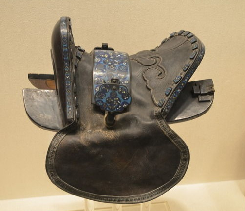 卓资县:蒙古族马鞍