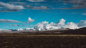 日喀则游记图文-西藏之旅 | 从拉萨出发沿着蕃尼古道西行，和珠峰的首次相遇！