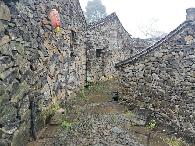 石头村旅游：探寻古老文化的魅力之旅