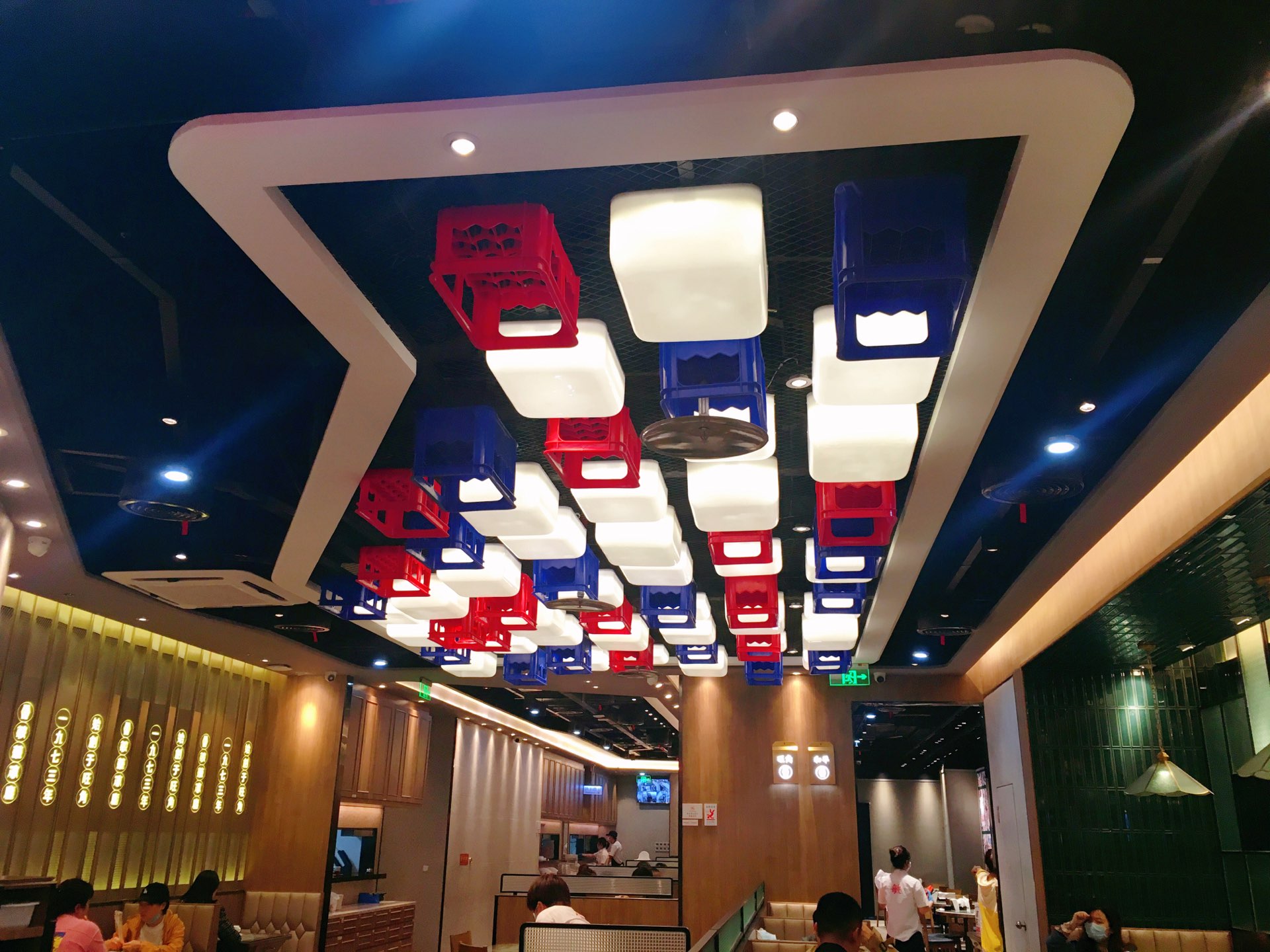 沈阳敏华冰厅(万象城店)好吃吗,敏华冰厅(万象城店)味道怎么样,环境