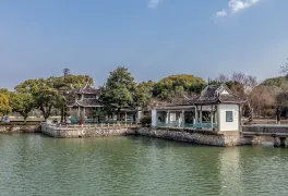 2-Day Tongling Tour: The Charm of Liqiao River Town, Serenity of Tianjing Lake