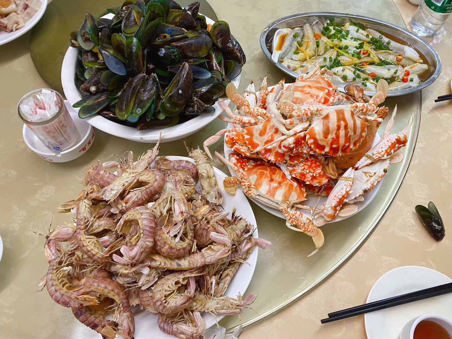 雄烽海鲜美食 2.0 分   条点评 89 /人 海鲜 直线距离417m