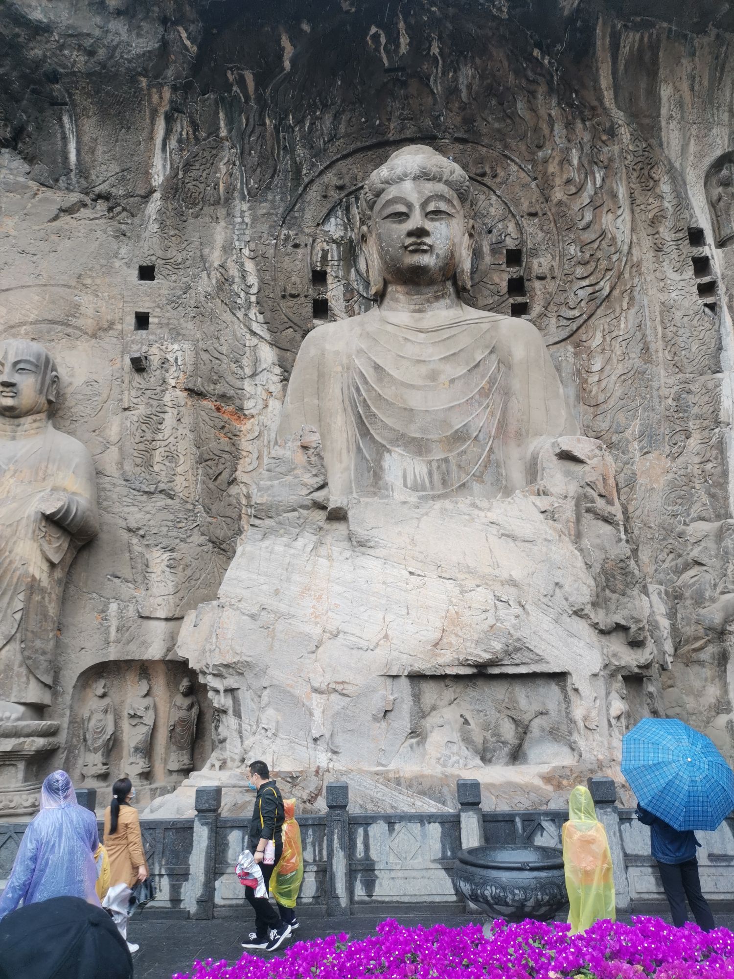 麻烦问下,龙门石窟和白马寺游玩需要几个小时?谢谢