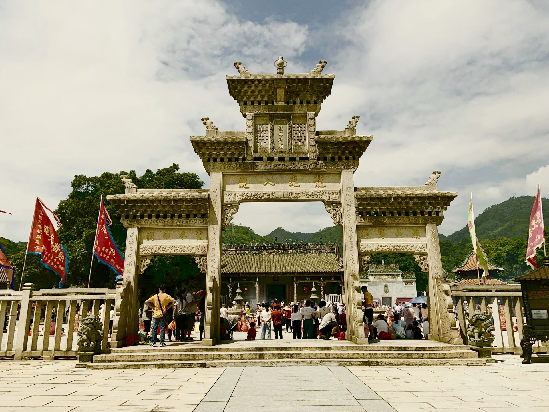 悦城龙母祖庙 (龙母庙)