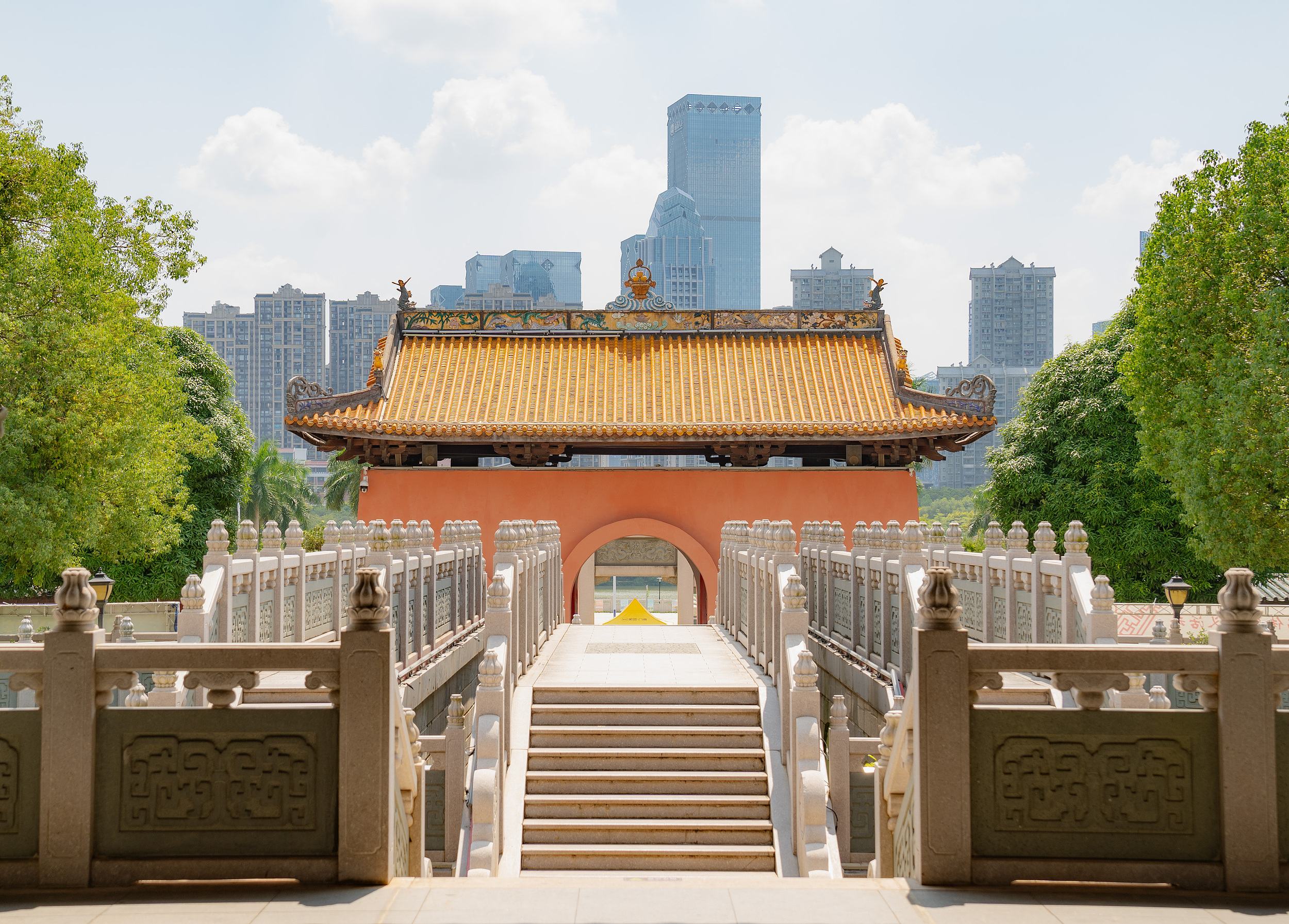 3-Day Nanning Tour: Natural Beauty of Qingxiu Mountain, Cultural Exploration